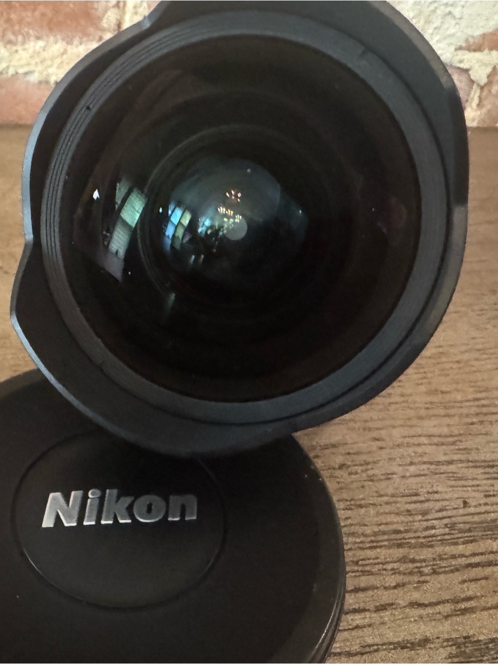 Nikon Black Wide-Angle 14-24mm f/2.8G ED Lens - Picture 6 of 6